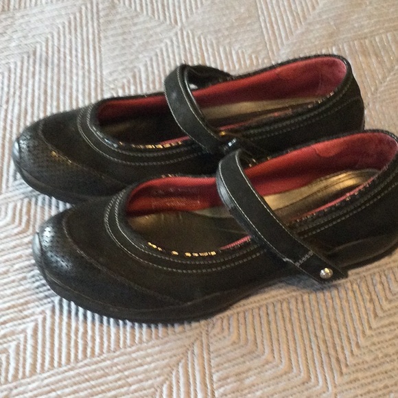 Ariat size 8 Mary-Jane black snake leather and suede shoes for women - Picture 3 of 6